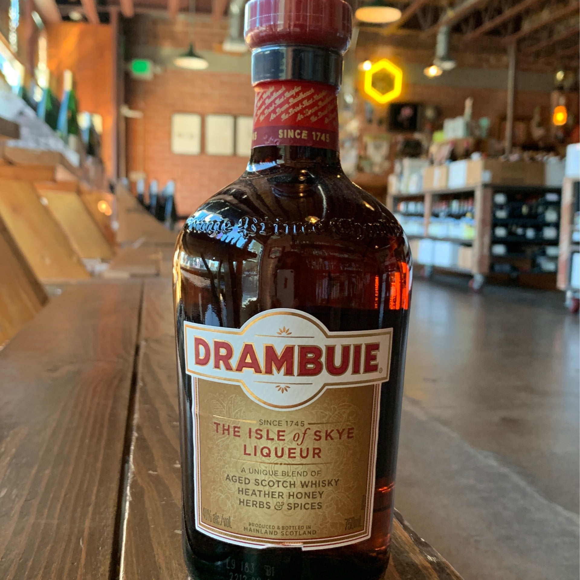 DRAMBUIE Isle of Skye Liqueur 750ml | CRAFT wine & beer